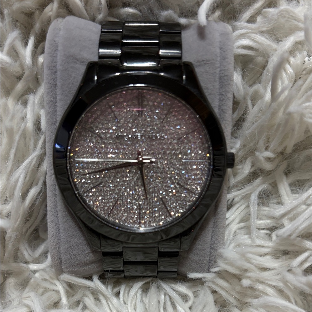 MK4442 Michael Kors Women’s watch - black with diamonds